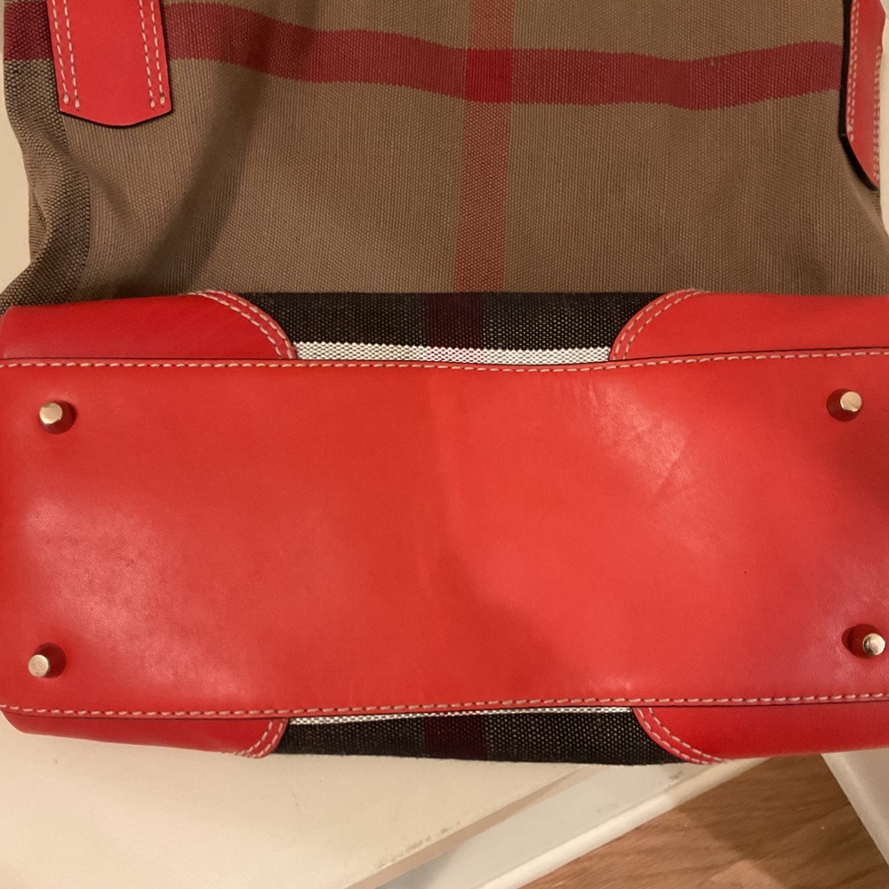 Burberry Canvas Check Medium Maidstone Tote - Picture 6 of 7